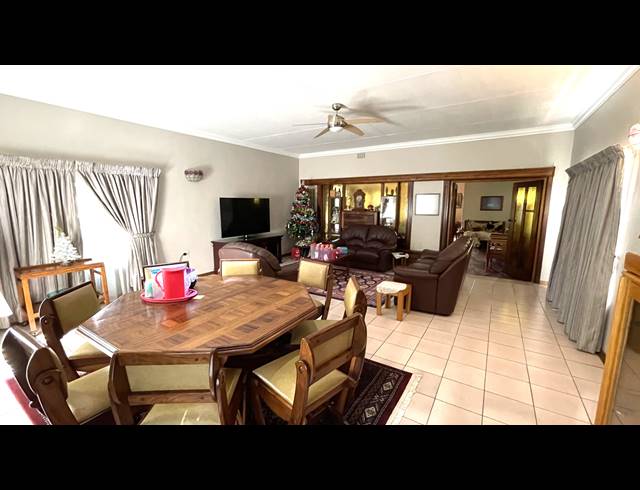 3 BEDROOM HOUSE FOR SALE IN LYTTELTON MANOR